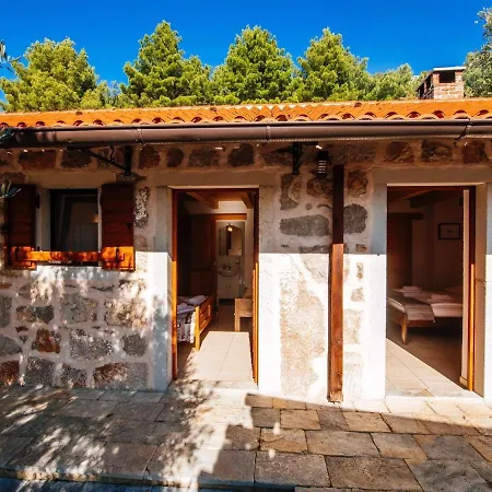 Poolincluded - Stone House Marasovic * Starigrad Paklenica