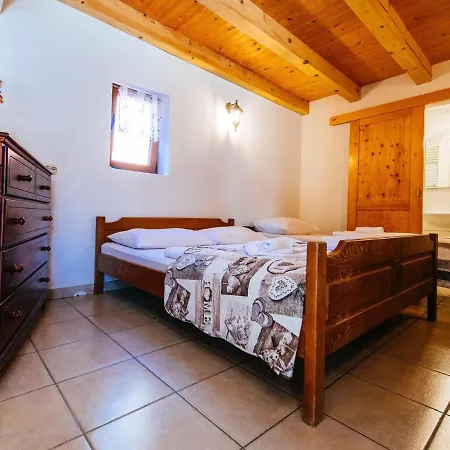 Poolincluded - Stone House Marasovic * Starigrad Paklenica